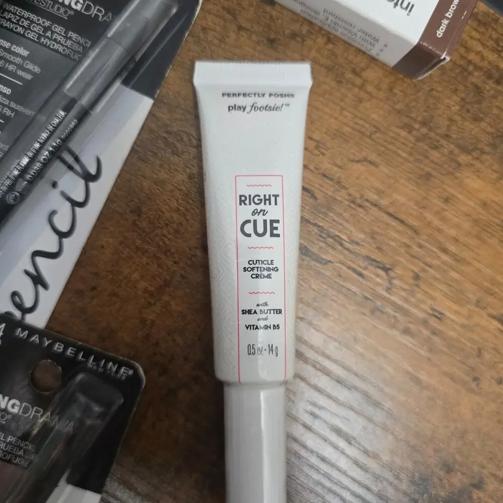 Maybelline bundle different